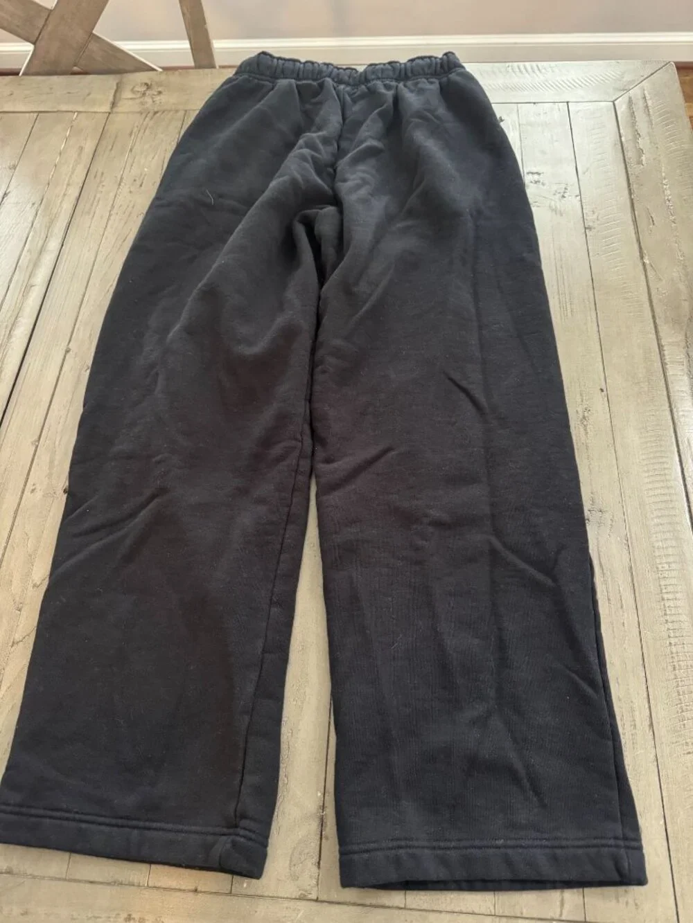 ALO YOGA Accolade Straight Leg Sweatpants in Black Size Small